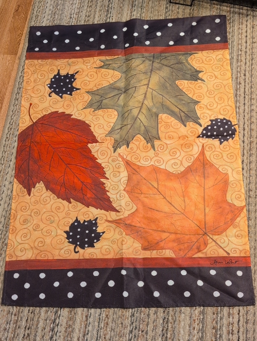 Autumn Leaf Decorative House Flag